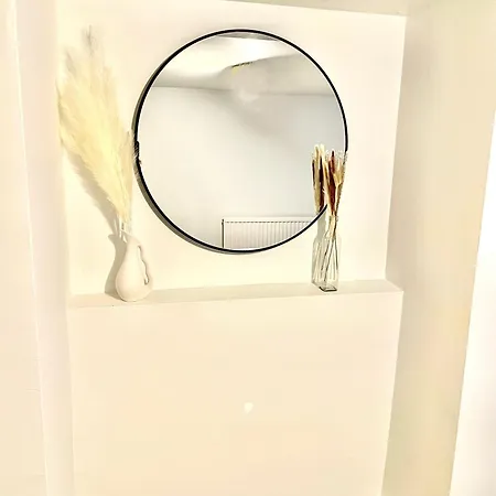 North Bay Nest Σκάρμπορο